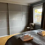 Private Terrace Hideaway 卑爾根
